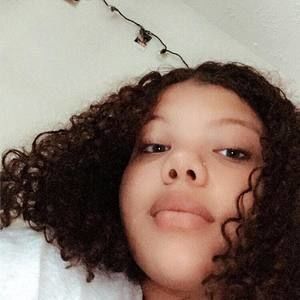 Meet your Posher, Amiya